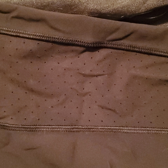 Lululemon Capri leggings 8 - Picture 7 of 8